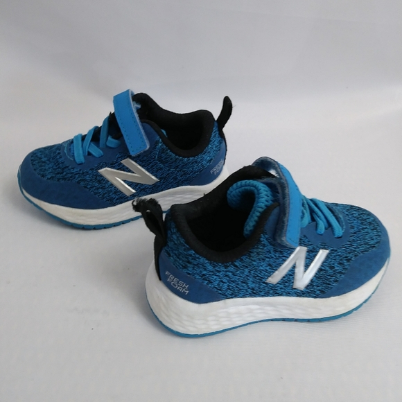 New Balance Infant Fresh Foam Arishi Heather Blue Velcro Sneaker Shoes Size 5 - Picture 8 of 16